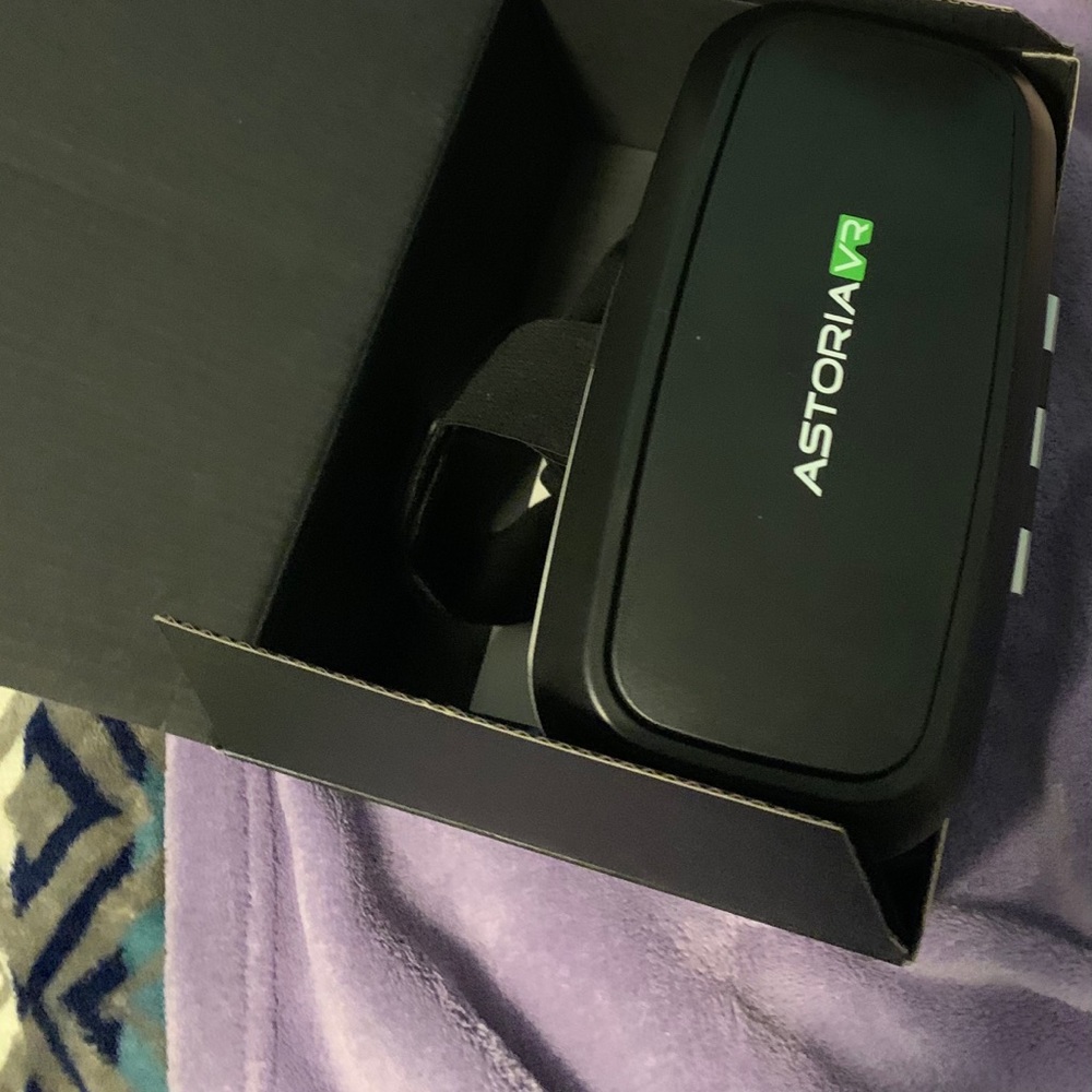 VR goggles